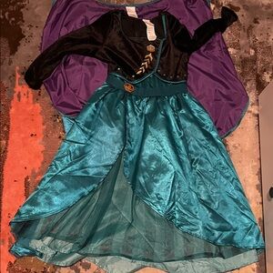 Disney Frozen Anna Coronation Costume Size 7/8 Dress with Cape
